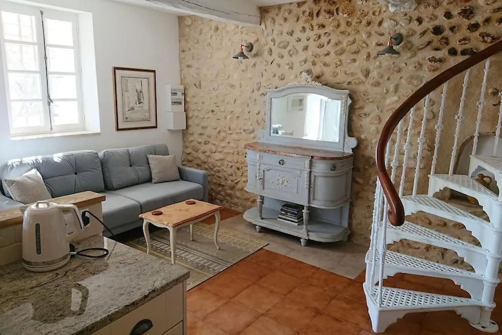 Holiday home Gite Amandier, Ferme Bel Air, Riez