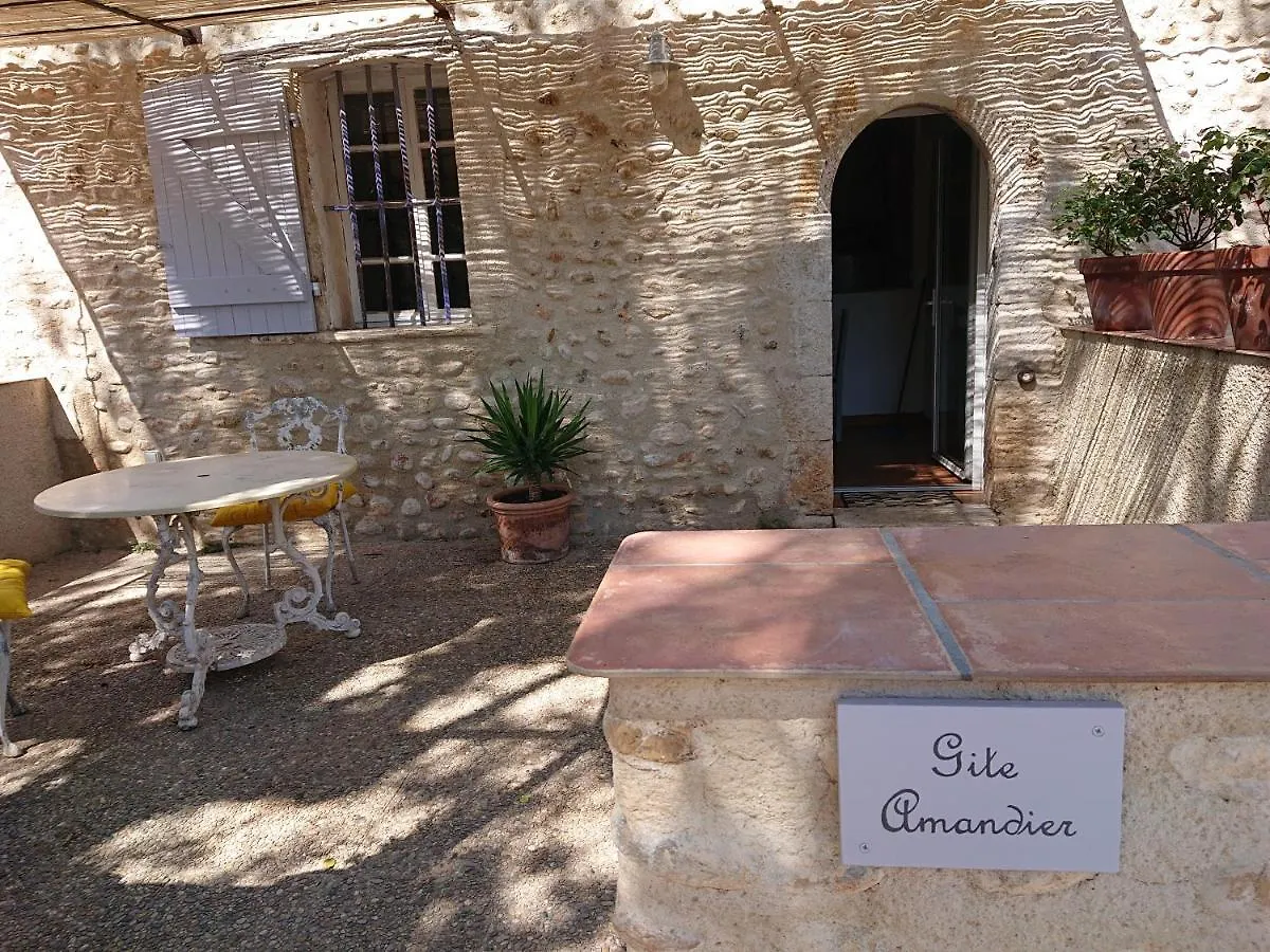 Gite Amandier, Ferme Bel Air, Riez Holiday home